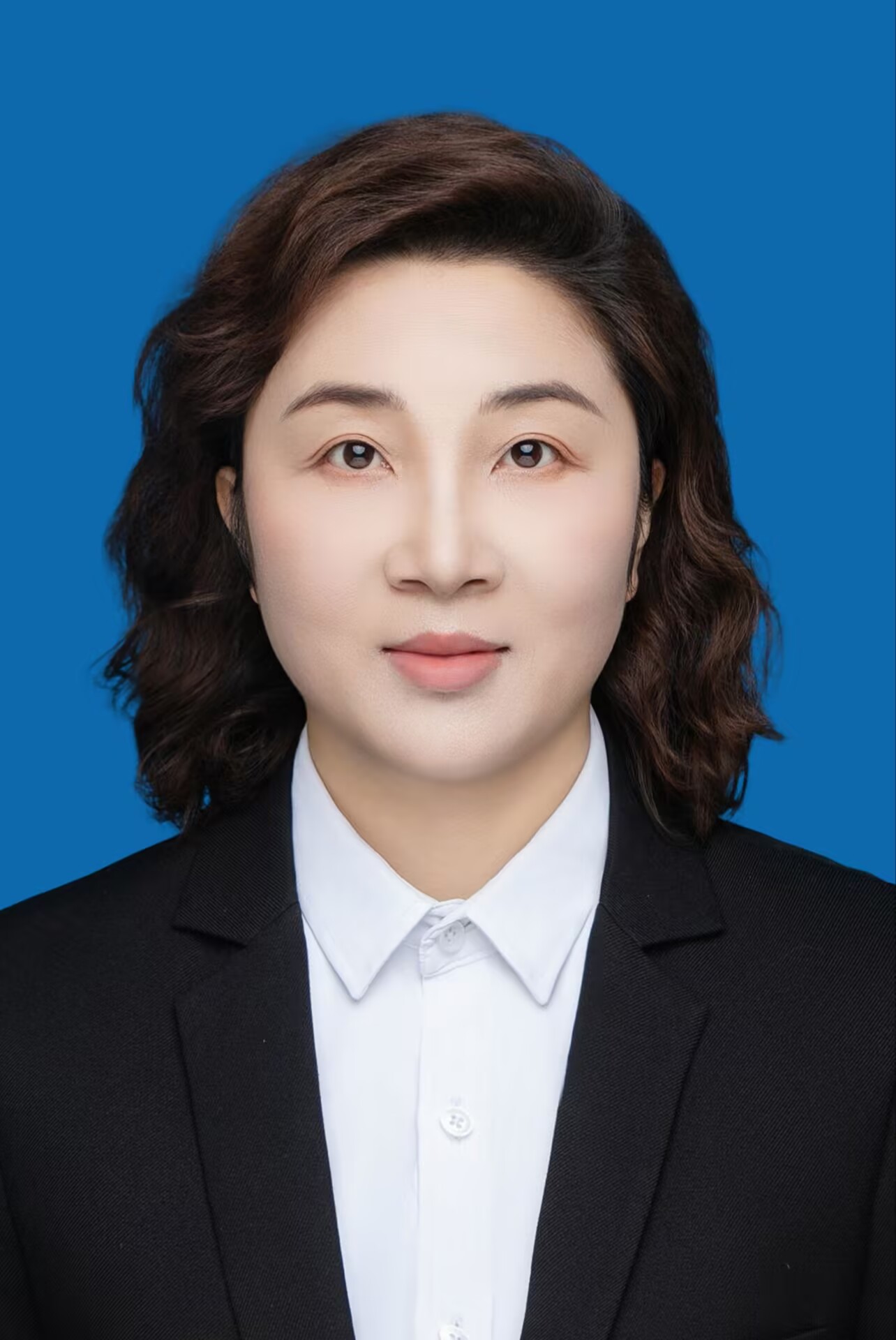贺爱娟